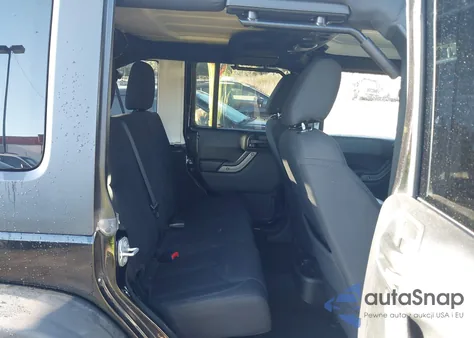 2016 Jeep Wrangler Unlimited Sport z USA, uszkodzony, nr VIN 1C4BJWDG9GL235585